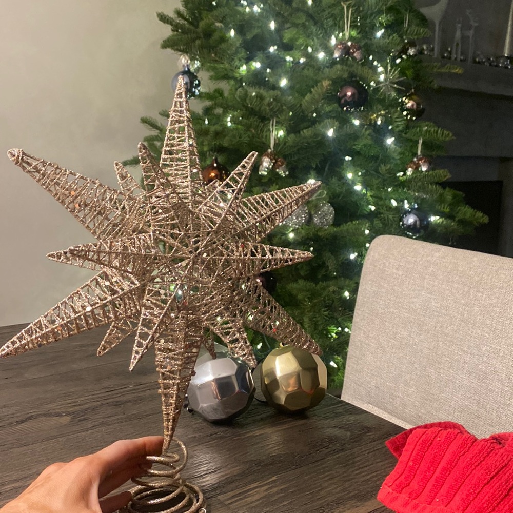 Tree topper